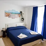 Etna Sea Live Center