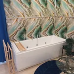 Etna Sea Live Center 4*